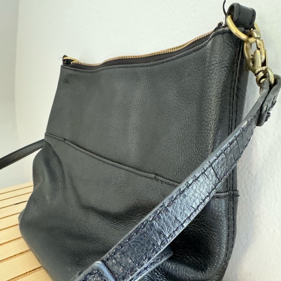 Black Leather Fossil Purse - Picture 4 of 7
